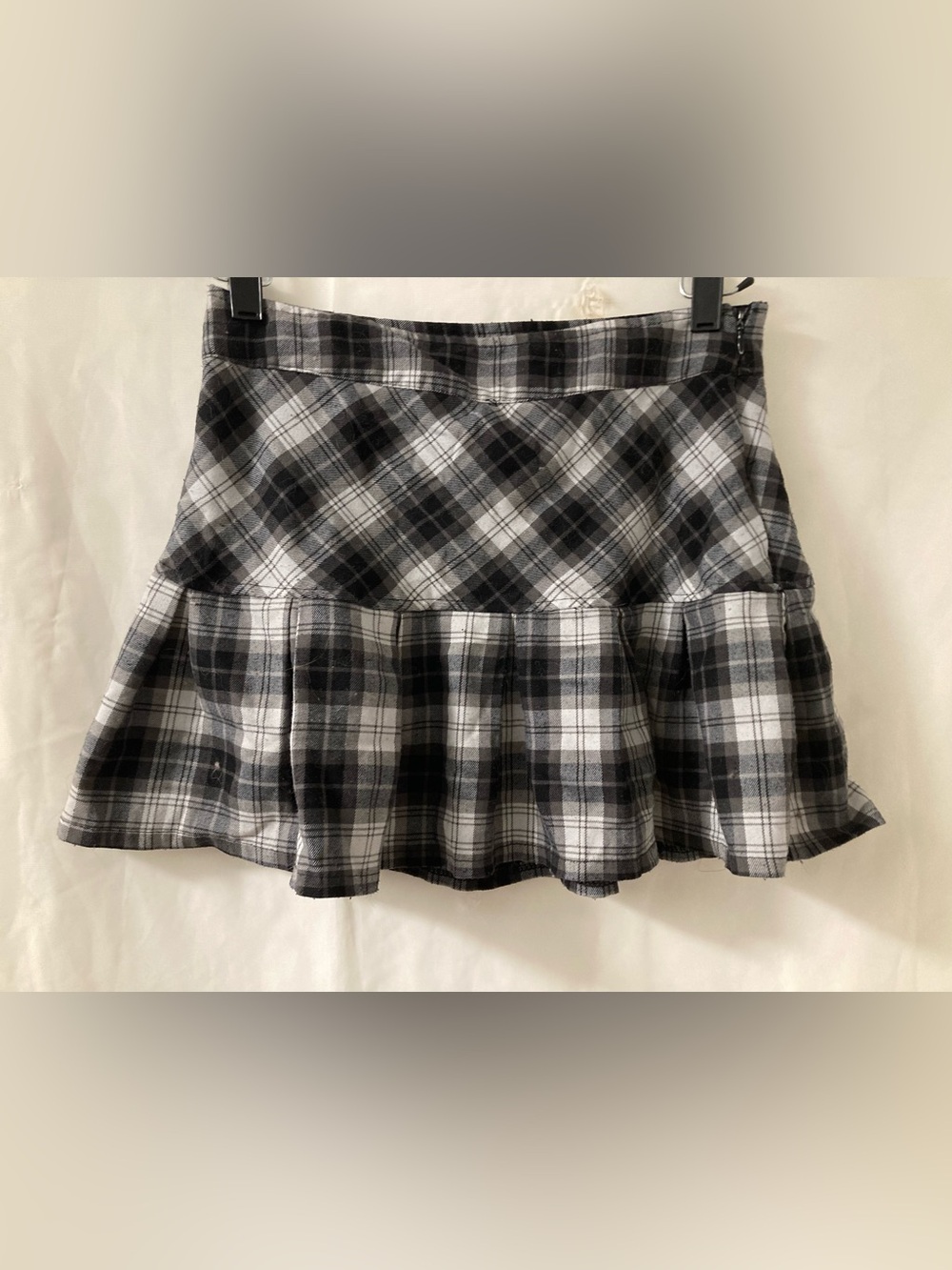 Ardene Plaid Mini Skirt Black White Ruffle Y2K Coquette Schoolgirl Size M